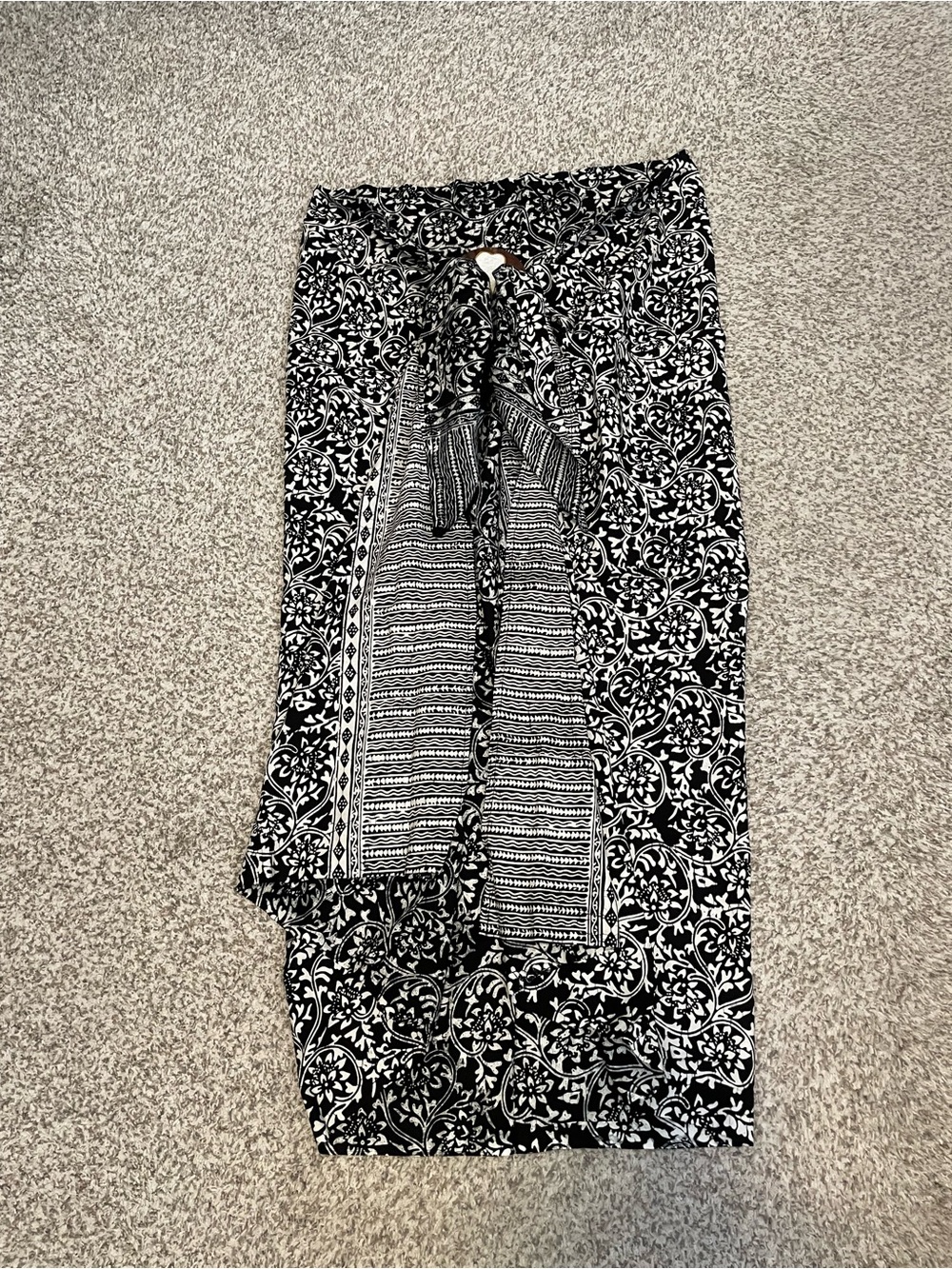 Black and White Sarong Cover Up NWOT